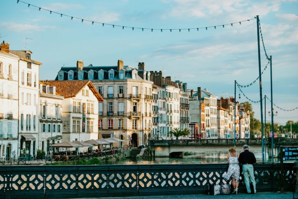 Découvrez Amiens en Shopping Promenade: Guide 2024!