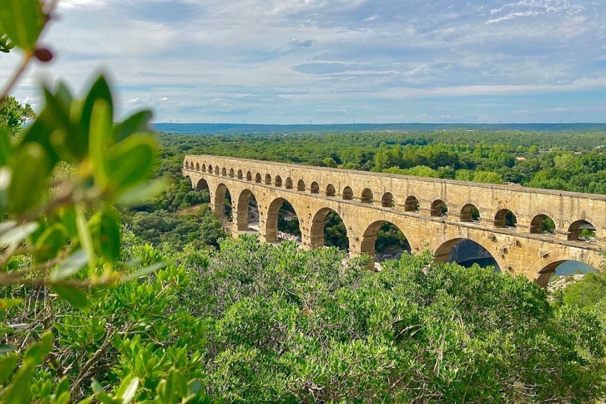 Découvrez le Pont du Gard, joyau de l'Antiquité