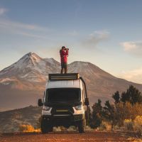 Vacances en van aménagé en auvergne-rhône-alpes : pourquoi ne pas le faire cet été ?