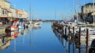 Promenade canal du Midi à Marseillan, jusqu'aux Onglous